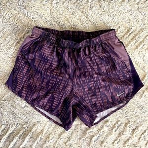 Nike Running Track Shorts
Womens XS Dri Fit Purple
Loose Fit Athletic Lined